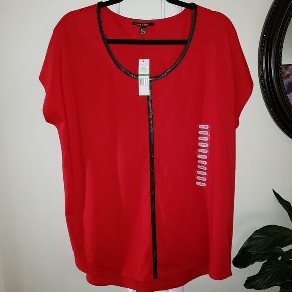 Chaus Sport Scoop Neck Faux Leather Trim Top - Picture 1 of 6